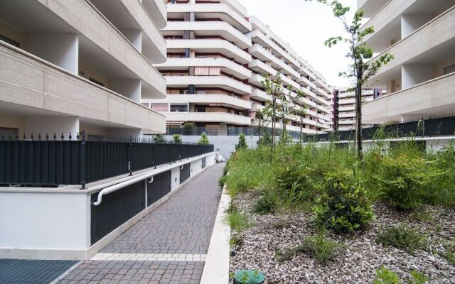 Fonte Laurentina Apartments