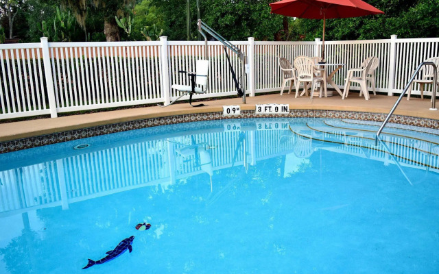 Comfort Inn & Suites DeLand - near University