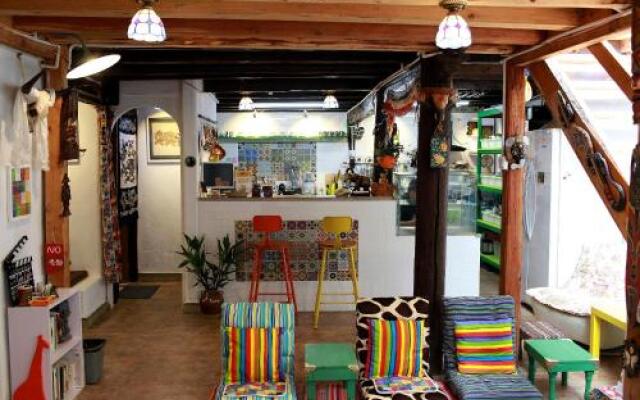 LiJiang Elephant Crossing Cafe Inn