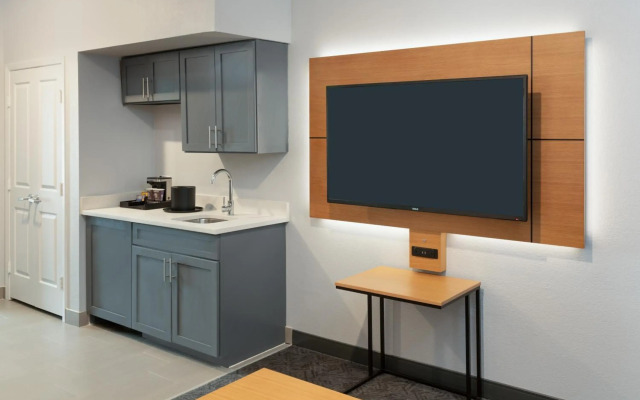 DoubleTree by Hilton Houston Westchase