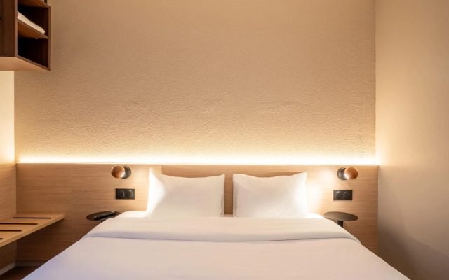 Premiere Classe Paris Ouest - Pont De Suresnes