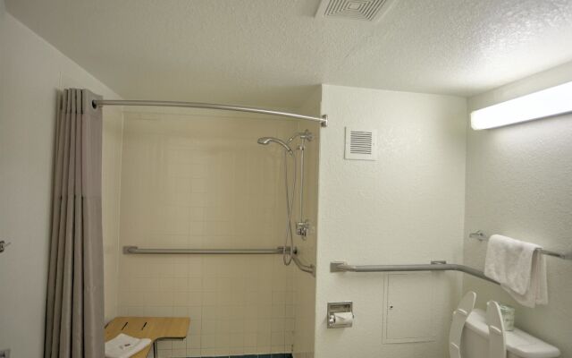 Motel 6 Council Bluffs, IA - Omaha East