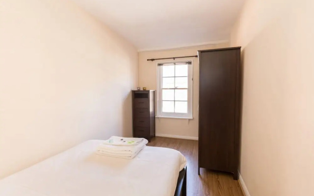 Eson2 - The Martlett Court Residence II