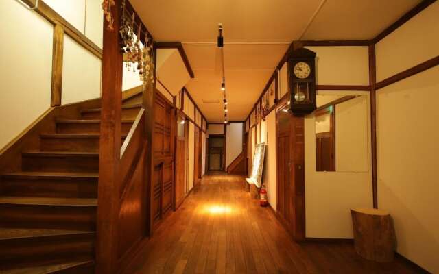 KUSHIRO GUESTHOUSE COOK A DOODLE DOO - Hostel