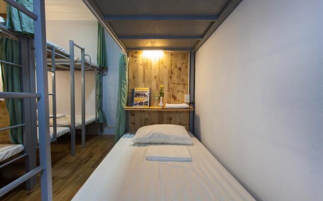 Backpacker Hanoi Hostel