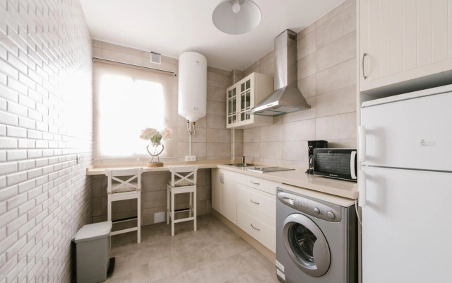 Alameda Amor Suite by Valcambre