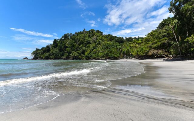 Tulemar Resort