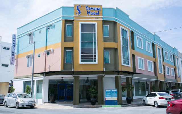 Savana Hotel & Serviced Apartments