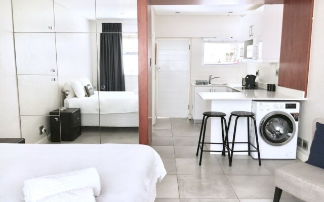 Sandringham Bachelor Beach Road