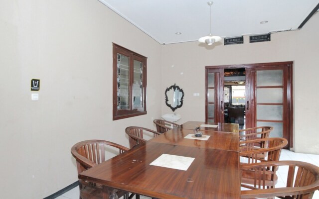 Airy Burangrang Wayang 8 Bandung