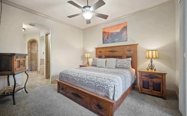 Western Front - Rustic Charm & Comfort
