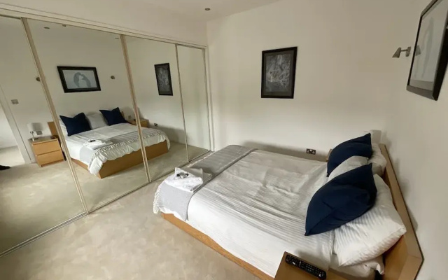 Earle House Serviced Apartments
