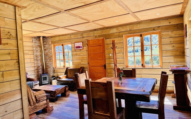 Cabañas entre montañas con tinajas calientes