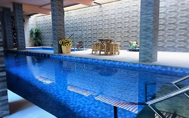 D Wangsa Hotel Solo