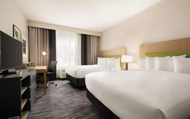 Country Inn & Suites by Radisson, Savannah Midtown, GA