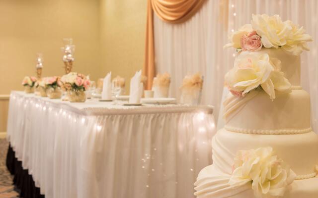 DoubleTree by Hilton Hotel Grand Rapids Airport