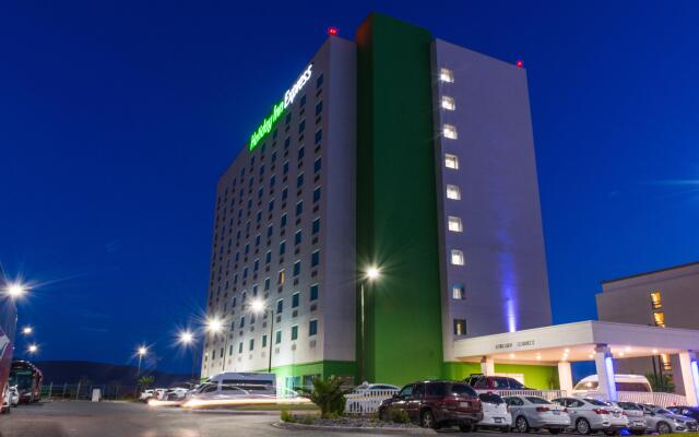 Holiday Inn Express Saltillo Zona Aeropuerto, an IHG Hotel