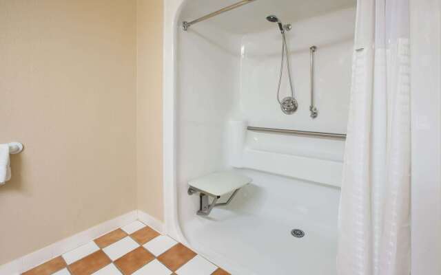 Baymont by Wyndham Franklin