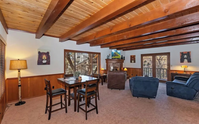 Canyon Castle Mtn Retreat w Hot Tub