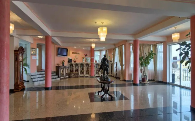 Mercure Medias Binderbubi Hotel And Spa