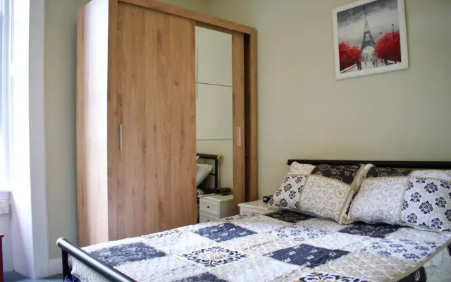Welcoming 2 Bedroom Flat Near Fountainbridge