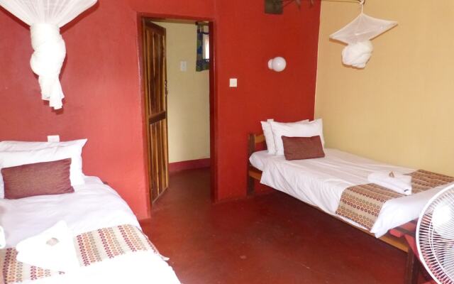 Jollyboys Camp - Hostel