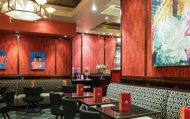 Washington Square Hotel