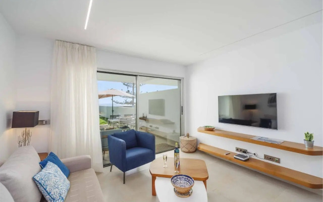 Marina Suite Villa Azul