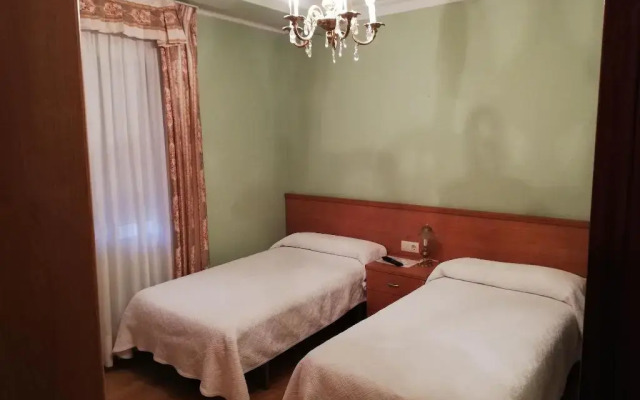 Hostal Restaurante La Cepa
