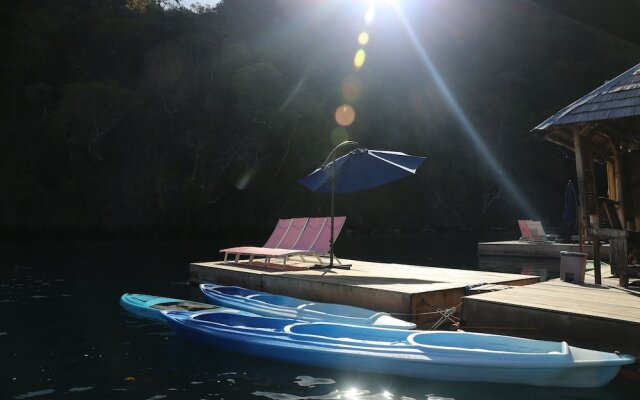 Paolyn Floating House Restaurant