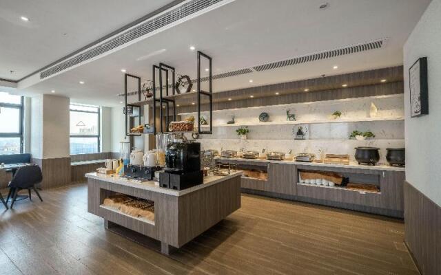 Hanting Hotel Haiyan Development Zone Bei'an Plaza