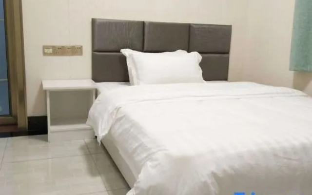 Nanjing Lafei Hotel Lukou Airport Branch