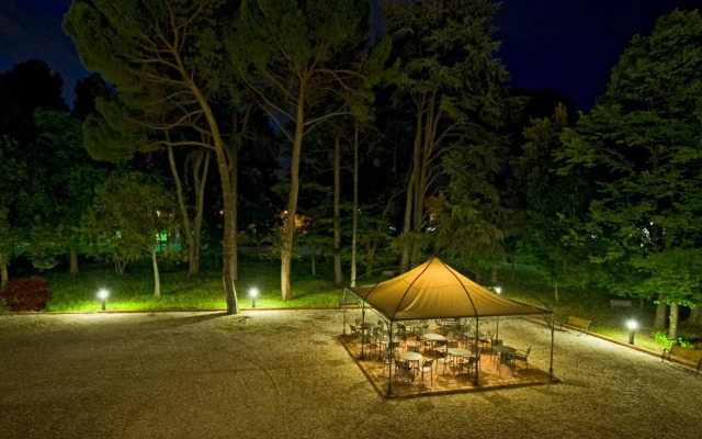 Villa Raffaello Park Hotel