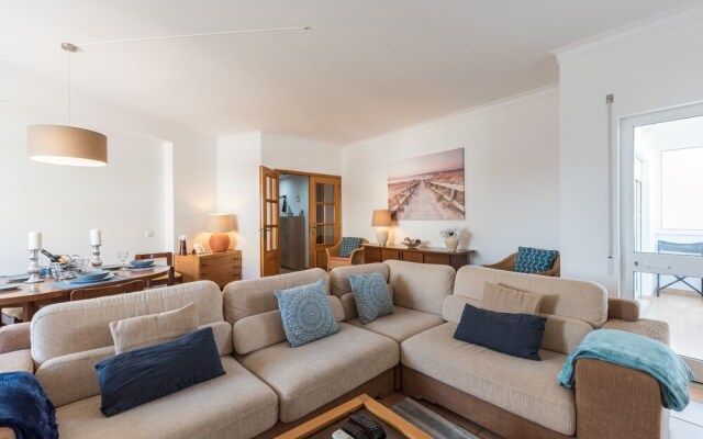 CheckinCheckout - Falésia Apartment with Pool