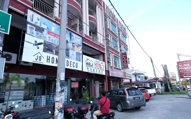 OYO 717 MR J Hotel Wakaf Che Yeh 2