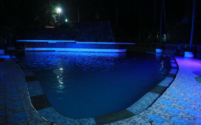 Emarald Resort