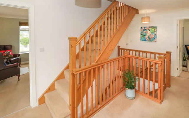 Apartment Above Garryglass