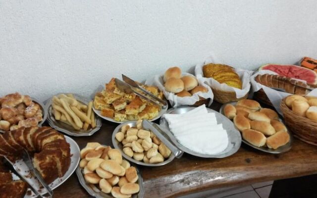 Pousada Rubi Violeta