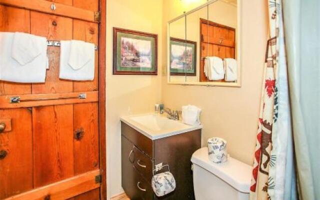 Frank's Old Bear 149 by RedAwning