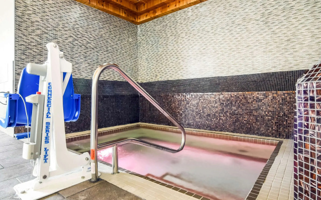 Comfort Inn & Suites Independence
