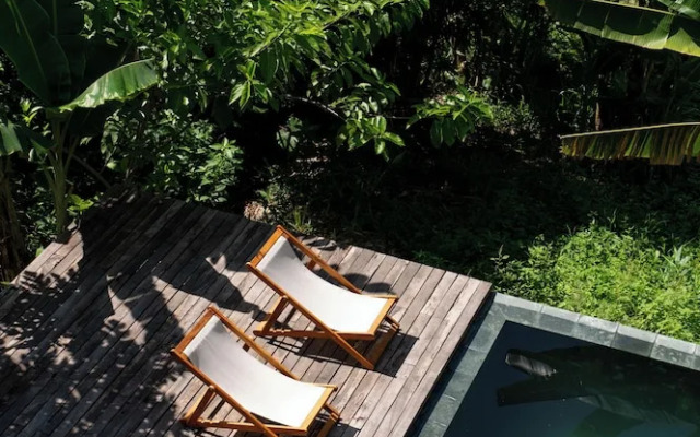 Scarlet Pavilion Homestay