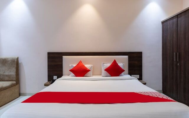 Hotel Tirupati Palace