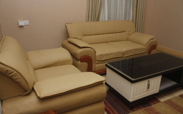 Briston Hotel - Serengeti