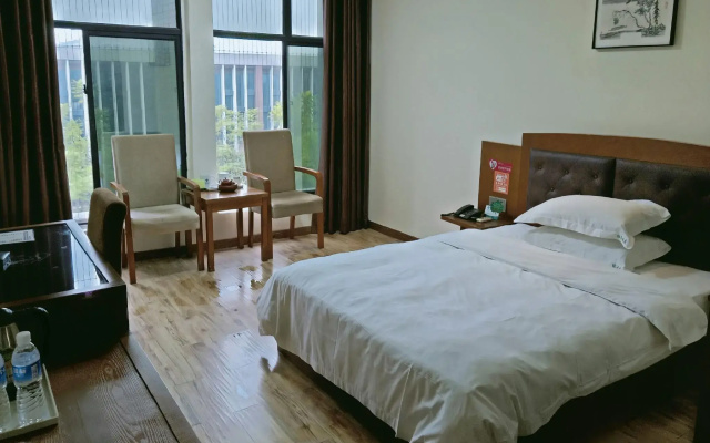 Chongqing Lvying Haoting Business Hotel (Shuangqiao Gymnasium Branch)