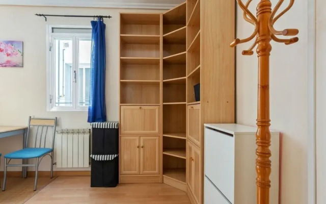 Cosy 1 Bed Apt, Sleeps 2 Near Las Delicias & Metro