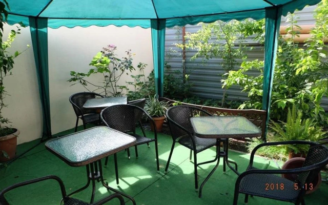 Lazurniy Guest House