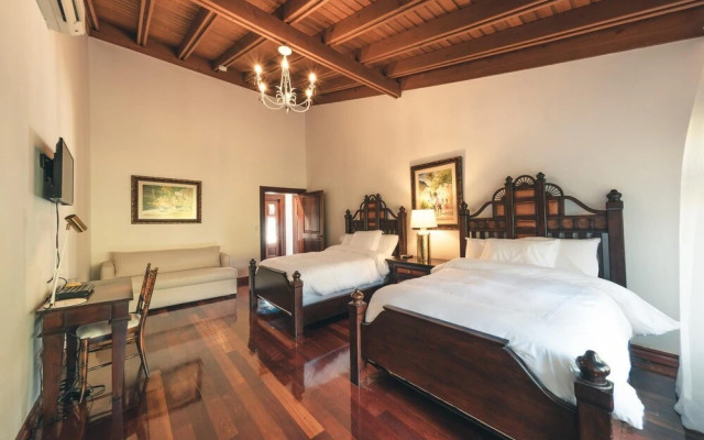 Luxurious Maison Larimar at Casa de Campo