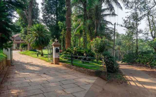 StayVista at Crystal Homestay