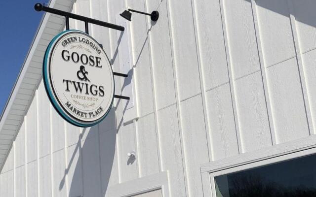 Goose & Twigs