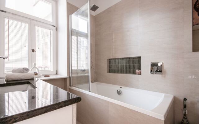 oompH Dobra Warsaw Central Luxurious Apt